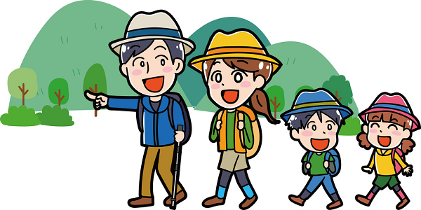 富士登山をする家族